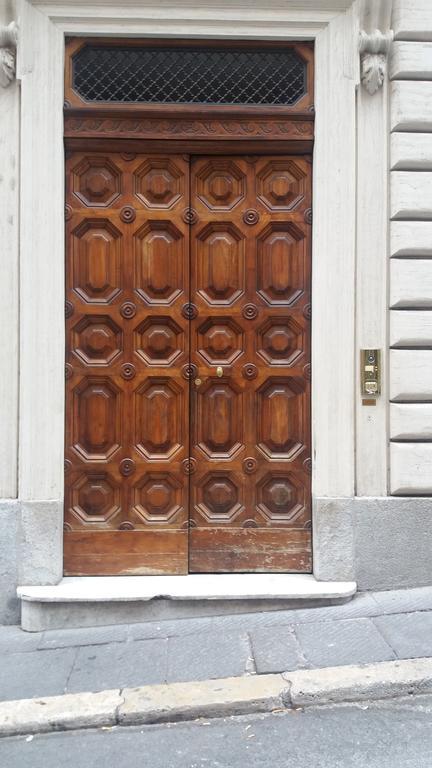 Отель Salotto Monti Рим Экстерьер фото